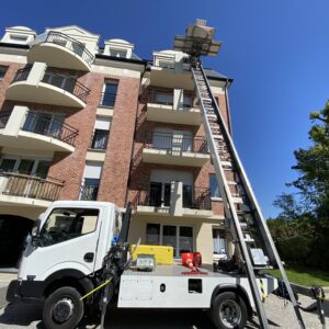 Location de monte-meubles à Lille : une solution adaptée aux déménagements en étage