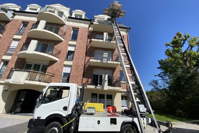 Location de monte-meubles à Lille : une solution adaptée aux déménagements en étage