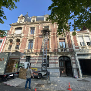 Location de monte meuble à Lille avec Technicien